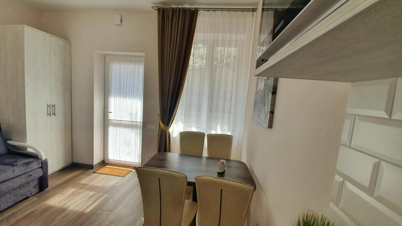 Demar Apart Fresh Lviv Dış mekan fotoğraf